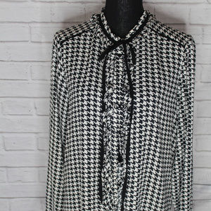 ZARA BLACK & WHITE SHIRT XL